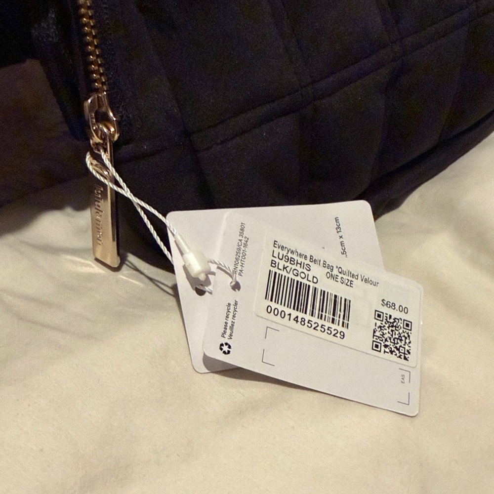 Lululemon Black Quilted Velour Everyday Belt Bag - Picture 3 of 7
